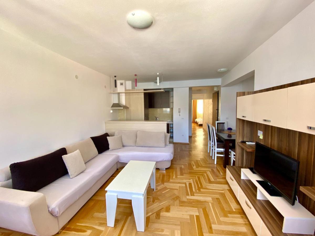 Apartments First Line Petrovac Exterior foto